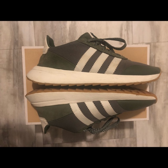 Adidas forest green sneakers - Picture 2 of 6